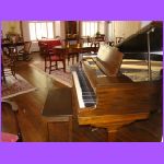Piano.jpg